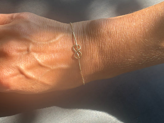 Infinity bracelet 18kt gold plated